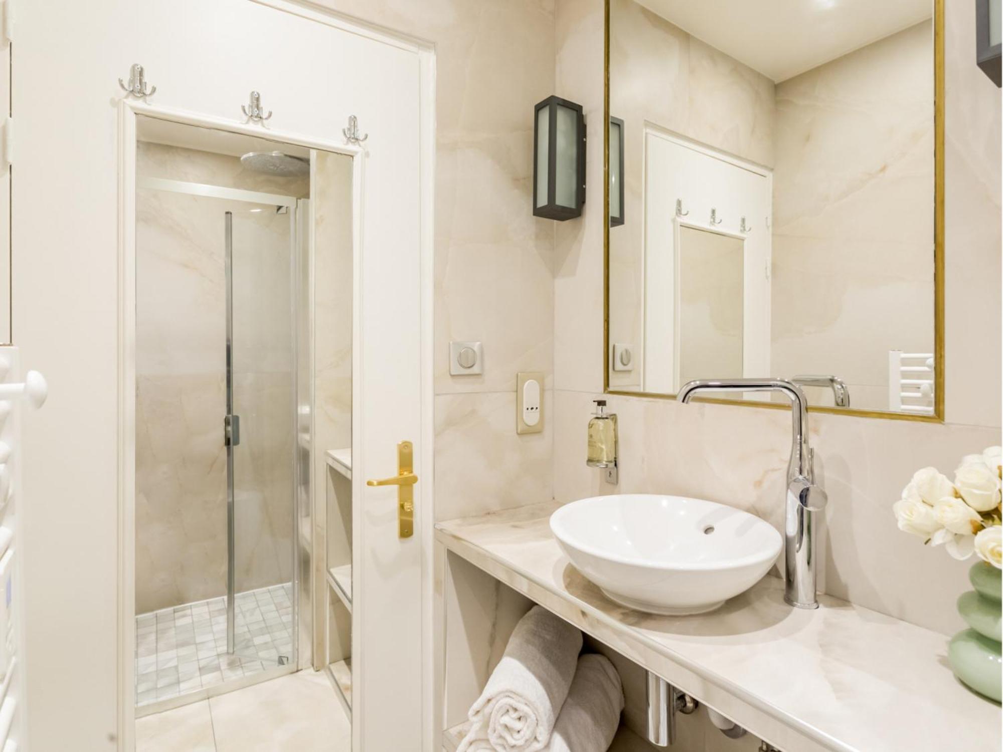 Merveil - Luxury Suite - Louvre - Therese Париж Екстериор снимка