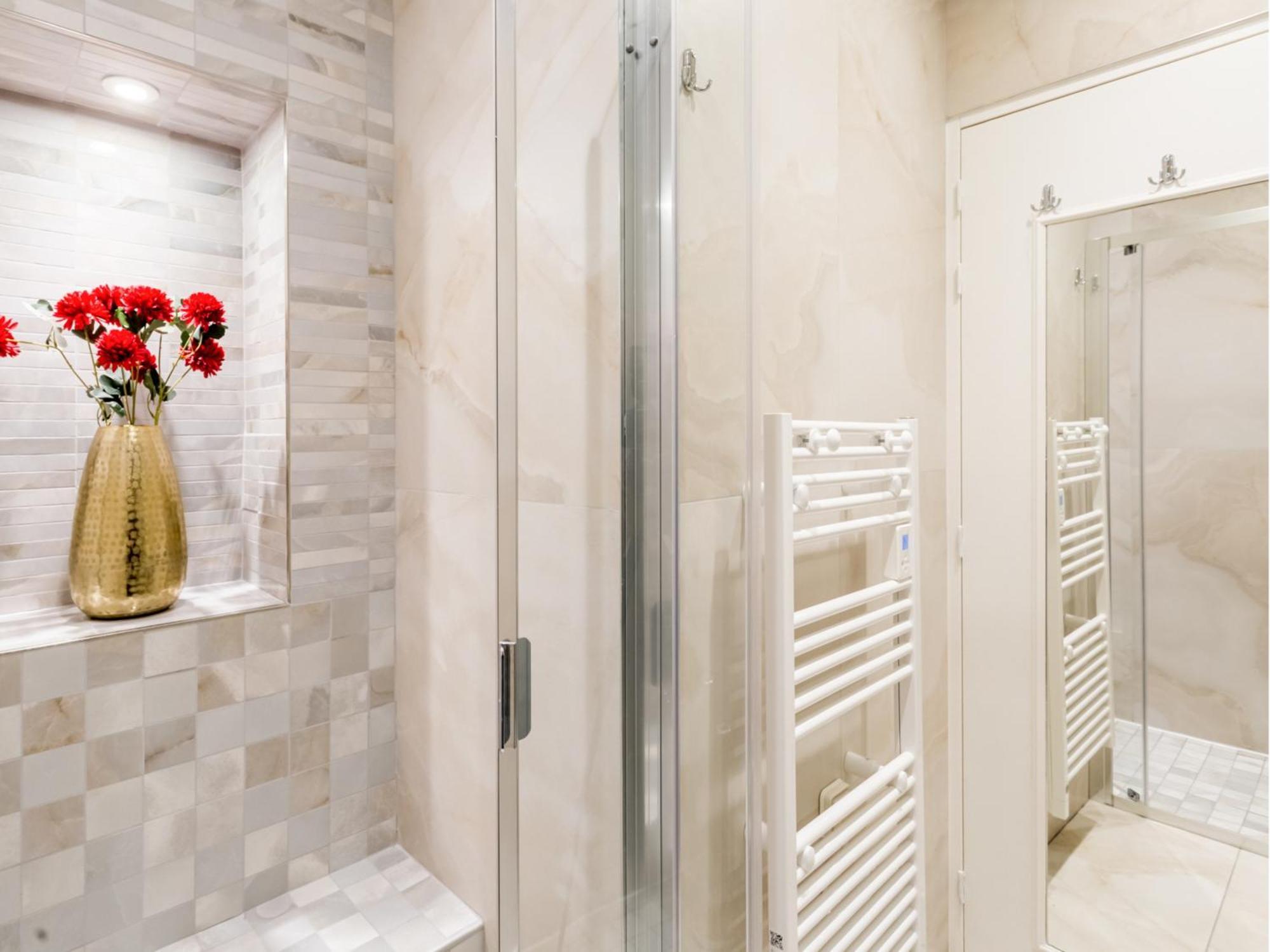 Merveil - Luxury Suite - Louvre - Therese Париж Екстериор снимка
